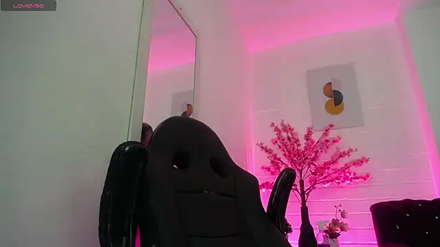 Ayliinn  online show from 05-21-26, 03:24
