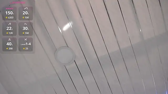 Snapshot of Cristal_Velle chatting on 10-04-25, 12:36 Cristal Velle online show from 10-04-25, 12:36