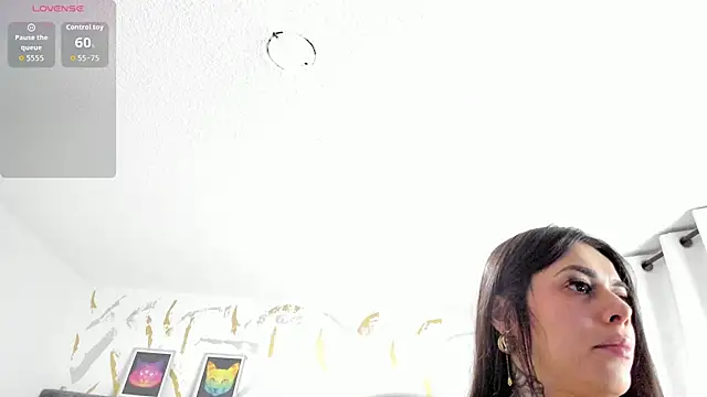 Snapshot of Cristal_Velle chatting on 11-04-25, 12:37 Cristal Velle online show from 11-04-25, 12:37