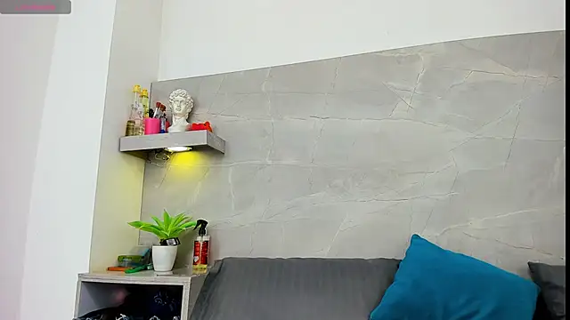 Liz ortega30 online show from 12-16-25, 07:30