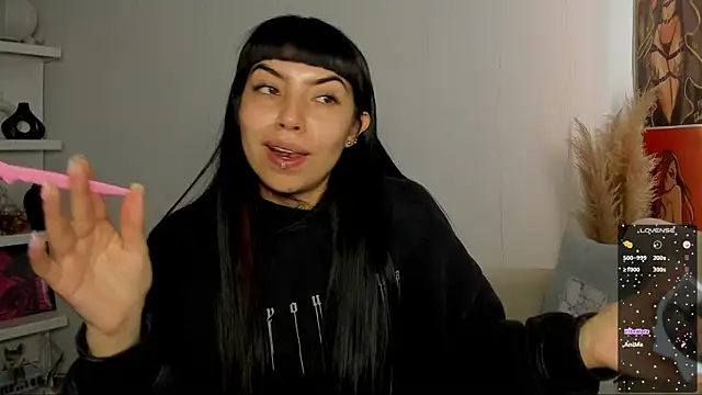 Saraa Desiree online show from 09-18-25, 01:35