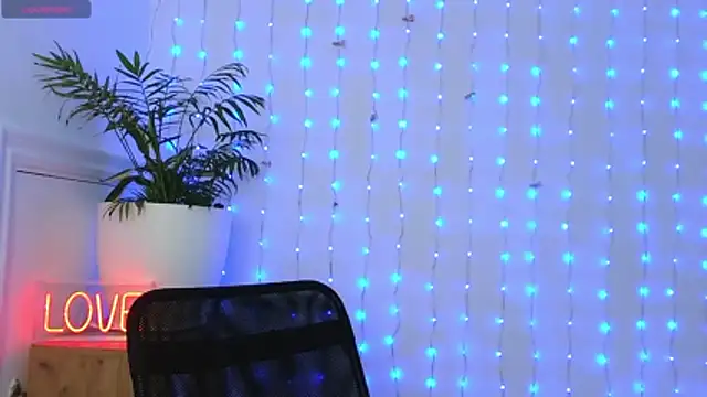 neferutt online show from 01-07-26, 11:56