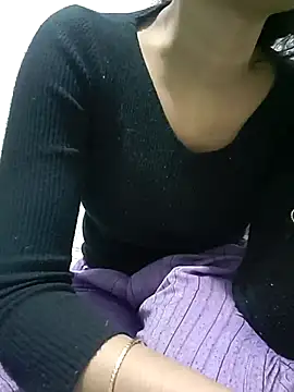 sexy-trisha1 online show from 01-08-26, 02:08