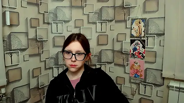 Snapshot of _MiraGold_ chatting on 11-22-25, 07:29 MiraGold online show from 11-22-25, 07:29