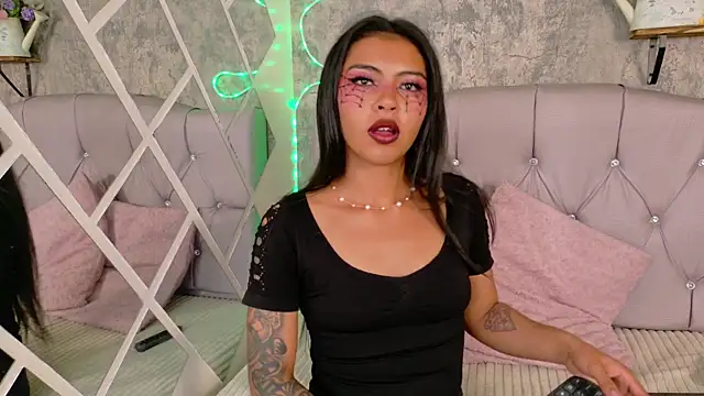 Devil AliceXo online show from 10-08-25, 08:50