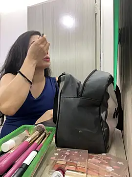 isabella winkler online show from 02-16-26, 01:07