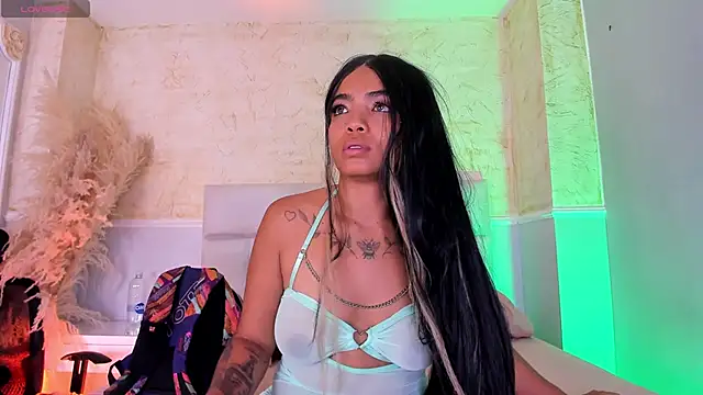 SarahLynn7 online show from 04-08-26, 08:42