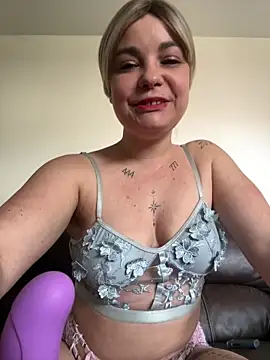 Biana Fernan online show from 05-13-26, 10:45