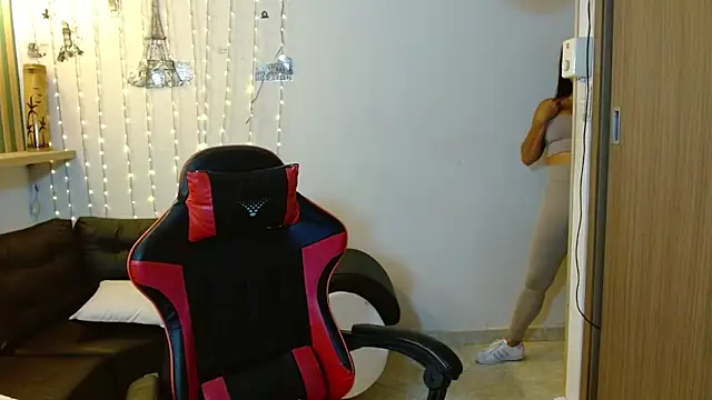 tatiana lc online show from 12-14-25, 04:07