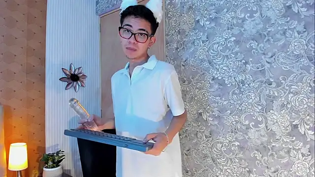 Snapshot of dads_rider chatting on 03-20-25, 11:05 dads rider online show from 03-20-25, 11:05