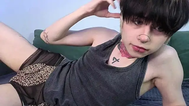 Alex Vallley online show from 04-17-26, 10:57