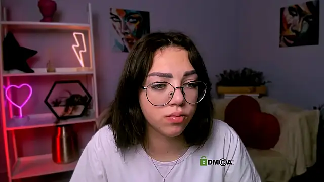 kiki swan online show from 03-10-25, 06:59