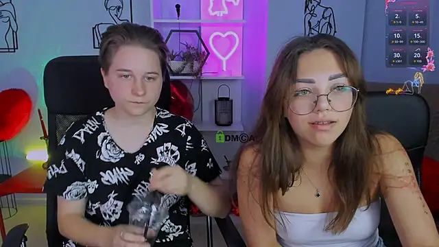 kiki swan online show from 09-20-25, 07:53