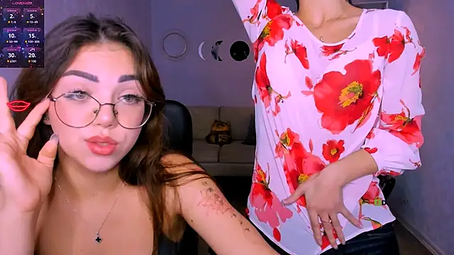 kiki swan online show from 11-12-25, 03:23