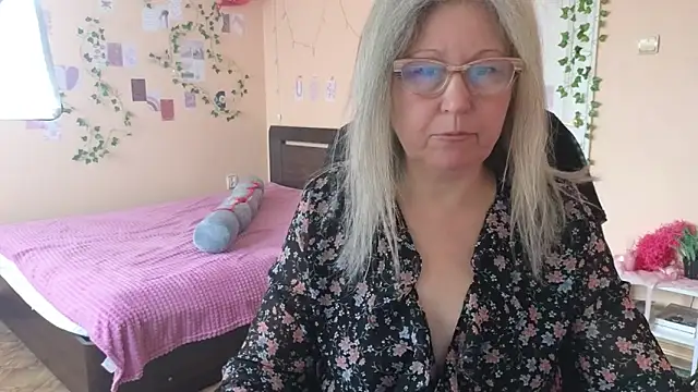 Wane Witch online show from 04-05-26, 07:49