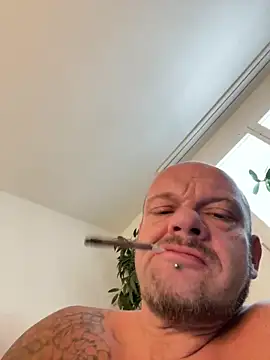 HerrundFrau-M online show from 03-08-25, 06:54