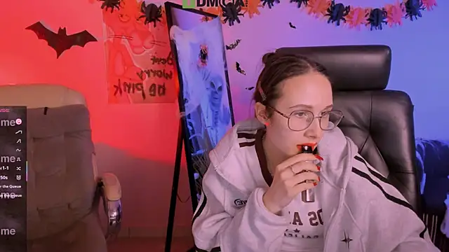 mona cloud online show from 11-04-25, 12:10