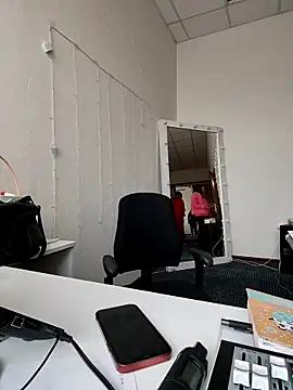 Juicy PeachLux online show from 03-20-25, 09:59