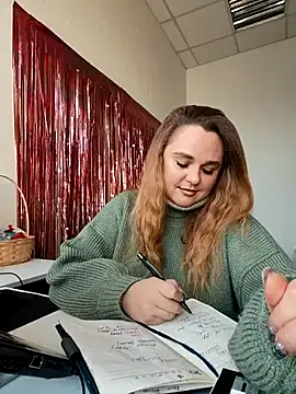 Juicy PeachLux online show from 10-26-25, 06:41