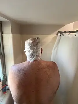 superbearboss online show from 11-28-25, 07:05