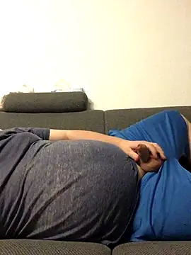 Derbaer1990 online show from 11-06-25, 08:21