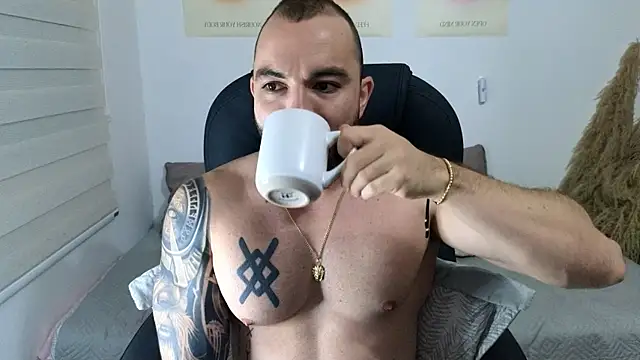 Isaac Carter online show from 11-25-25, 10:59