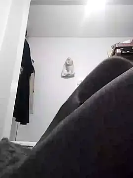 saraaxx1 online show from 11-26-25, 10:38