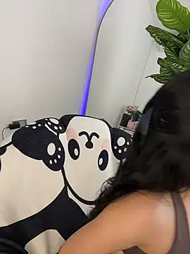  Emily Thompson  online show from 07-17-26, 12:28