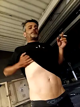 Snapshot of Fzssp chatting on 12-01-25, 07:35 Fzssp online show from 12-01-25, 07:35