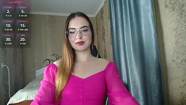 Snapshot of Leila_Kissyu chatting on 04-30-26, 03:29 Leila Kissyu online show from 04-30-26, 03:29