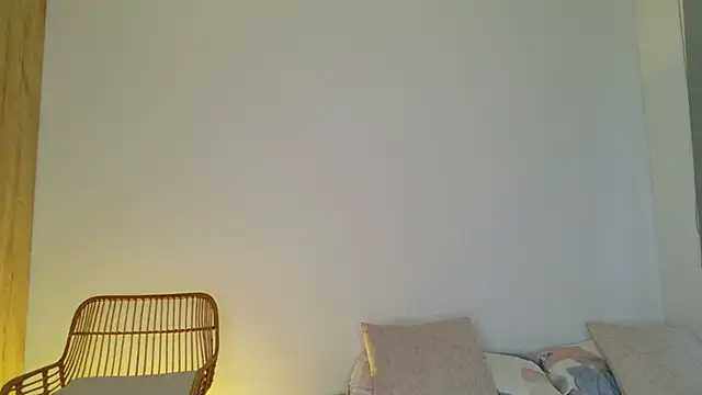 isahilton1 online show from 02-11-26, 12:10