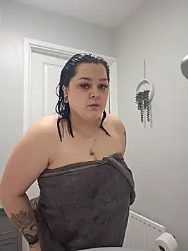 Saucy-Serenity online show from 02-14-26, 01:41