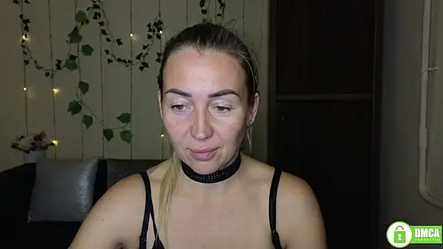 Kiss julli88I online show from 11-03-25, 06:31