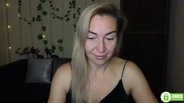 Kiss julli88I online show from 11-04-25, 06:29