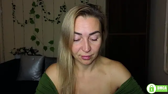 Kiss julli88I online show from 11-11-25, 06:30