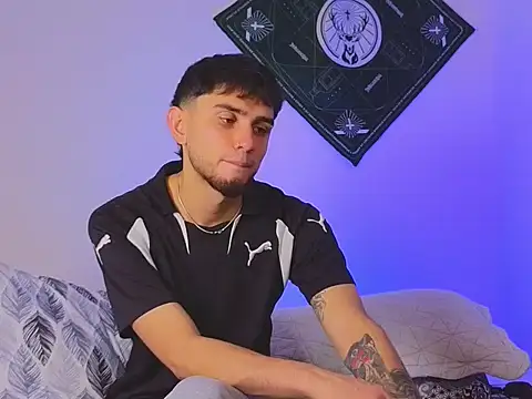 samevansx  online show from 10-25-25, 02:46