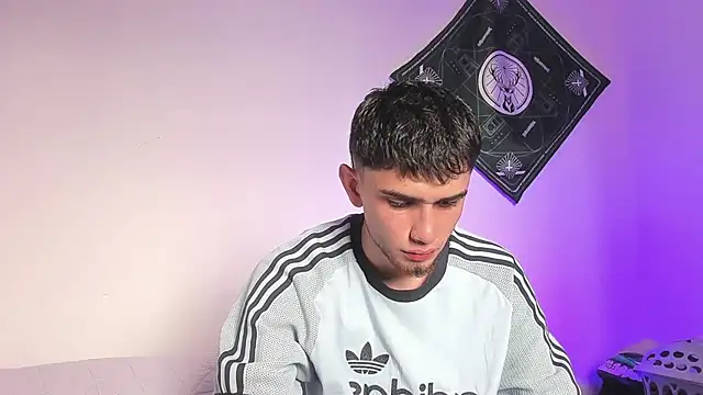 samevansx  online show from 06-03-26, 01:46