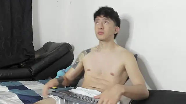 troy rouge online show from 03-04-26, 11:27