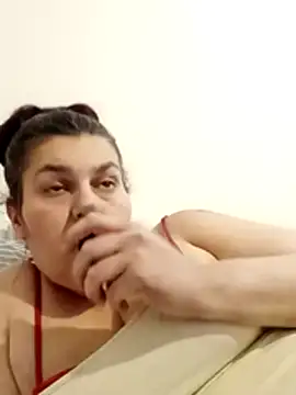 Curvy-Essex-Milf online show from 03-08-26, 02:04