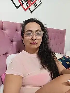 AlessandraLeroy online show from 05-25-26, 12:49