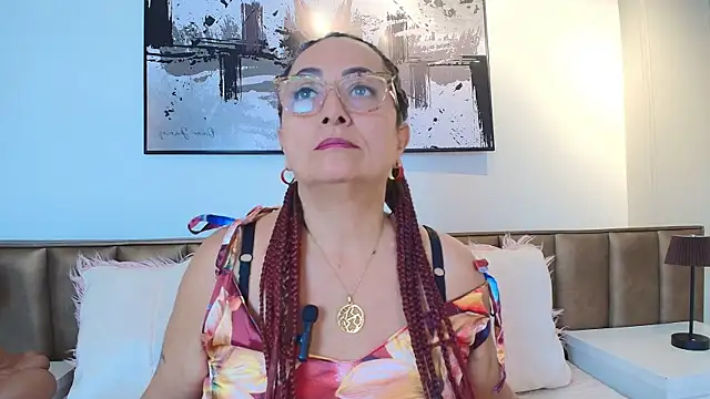 AlessandraLeroy online show from 06-29-26, 12:49