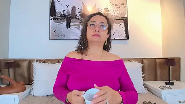 AlessandraLeroy online show from 07-24-26, 12:14
