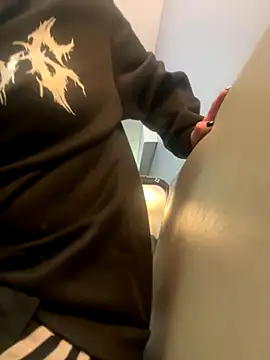 KITTYBOOBOOFUXX online show from 12-17-25, 02:50