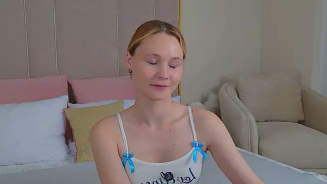 AmeliRoyse online show from 06-10-26, 05:34