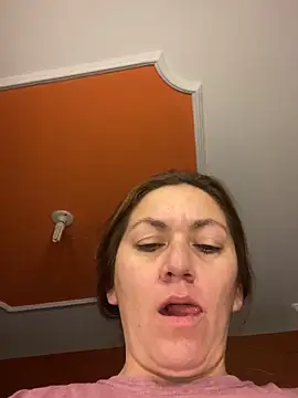 Luna-nevada online show from 02-10-26, 05:33