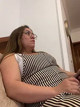 Luna-nevada online show from 02-21-26, 10:44