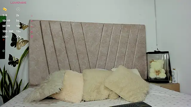 sweety honeey online show from 03-10-26, 04:12