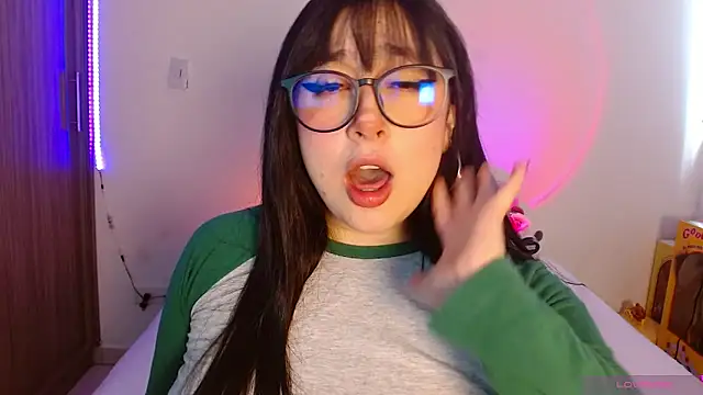Oliviargf online show from 05-09-26, 01:16
