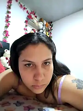 esmeralda jadees online show from 04-05-26, 06:38