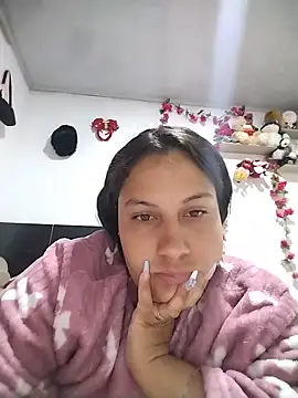 esmeralda jadees online show from 06-07-26, 12:42